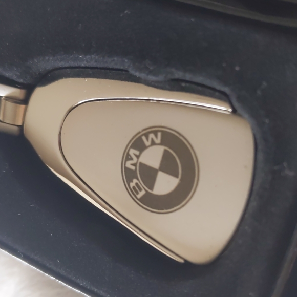 BMW keychain - Picture 2 of 3